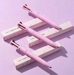 Stylo de maquillage 4 en 1 pour femme en rose avec trois unités et boîtes sur fond violet