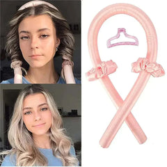 serre-tête en satin rose pour sublimer les boucles naturelles avec douceur et style